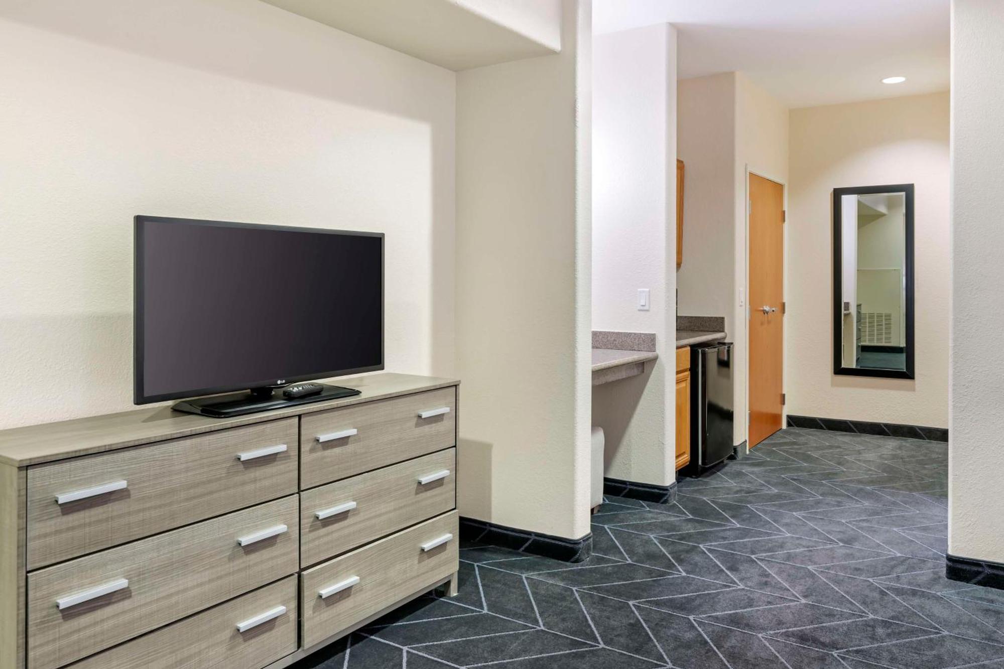Best Western Lubbock West Inn & Suites Exteriör bild