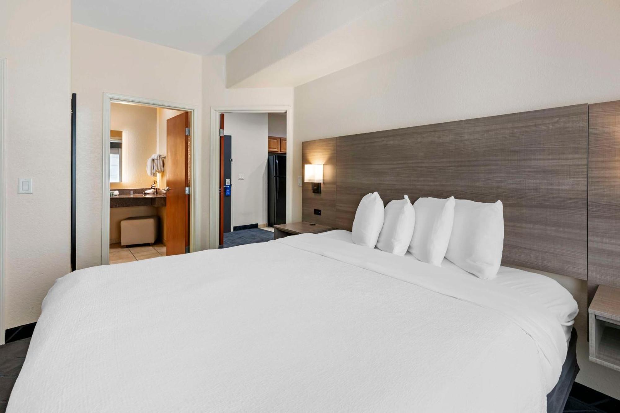 Best Western Lubbock West Inn & Suites Exteriör bild